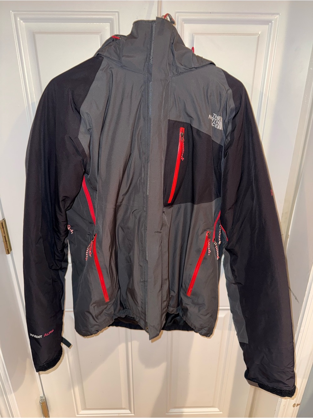 The Northface men’s summit series hiking or ski/snowboarding